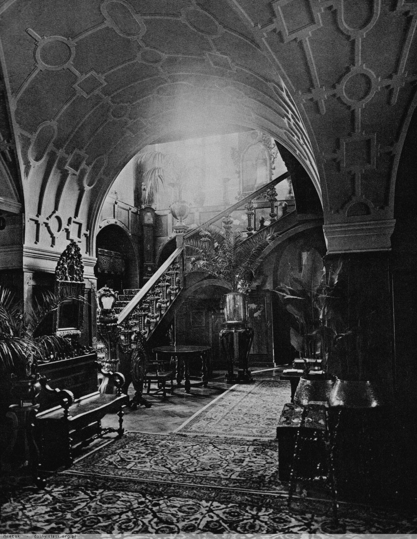 Wnętrza pałacu za czasów hrabiego Hochberga.